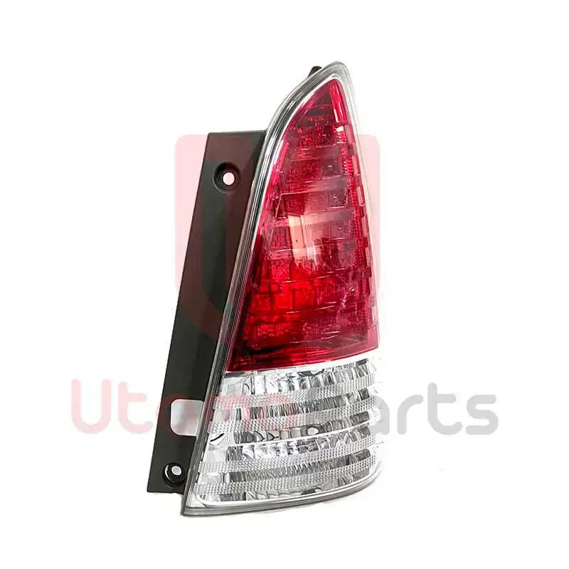 STOPLAMP KANAN TOYOTA INNOVA 2013, 815500K120