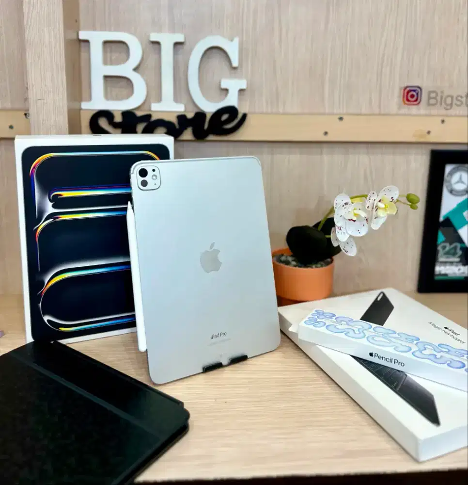 Ipad pro m4 11” 512gb wifi only
With Magic Keyboard