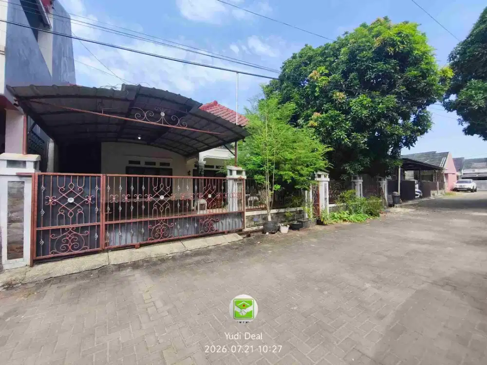Rumah Siap pakai di dalam komplek perumahan rekat pusat kota Cirebon