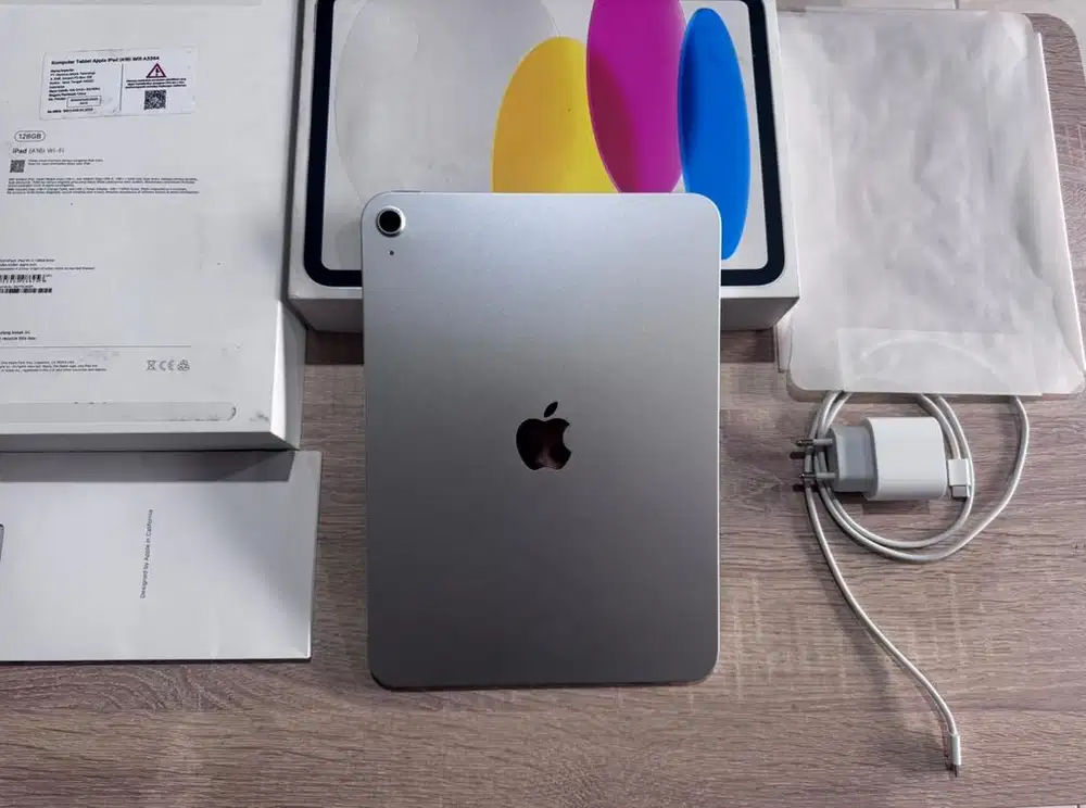 iPad Gen 11 128gb iBox Garansi on Fullset