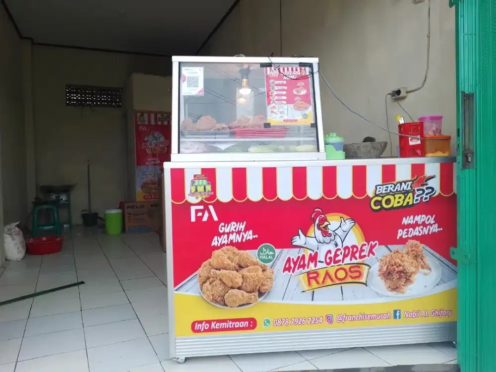 GEROBAK BEKAS AYAM GEPREK