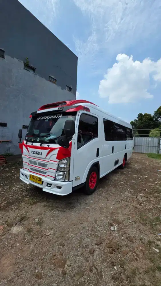 Sewa Hiace, Elf, Medium Bus