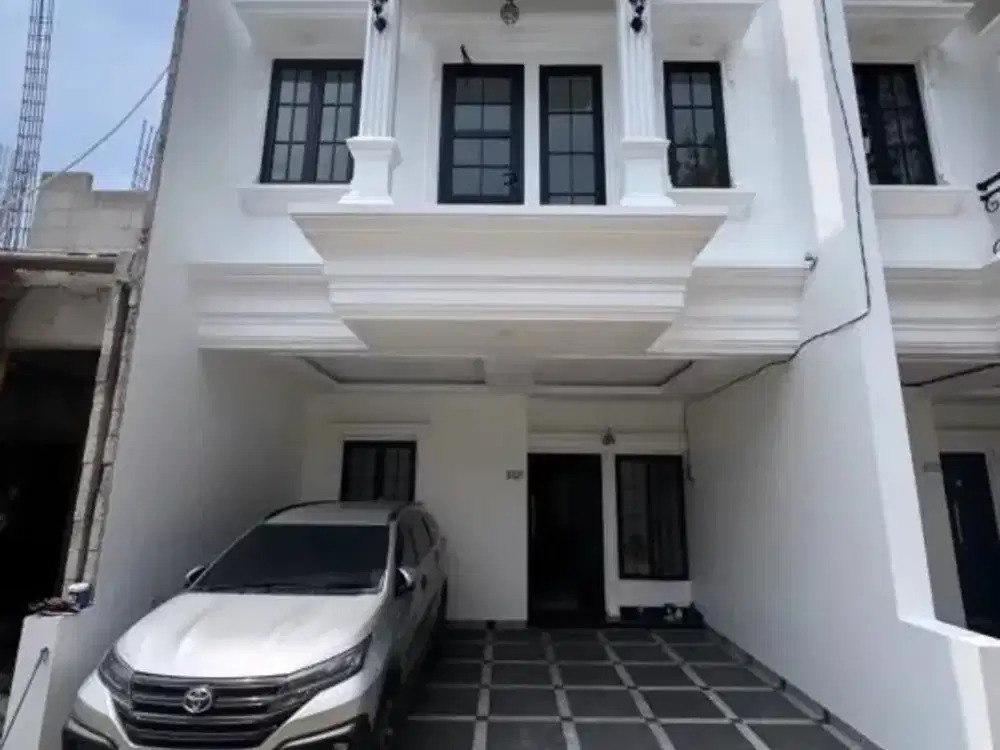 Rumah Mewah 3 Lantai Ada Rooftop Nya di Kavling Ui Barat Tanah Baru Beji Depok