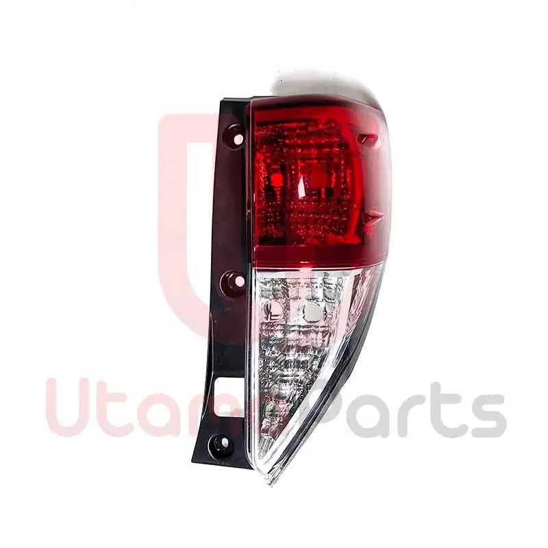 STOPLAMP KANAN INNOVA REBORN 2017, 815510K240