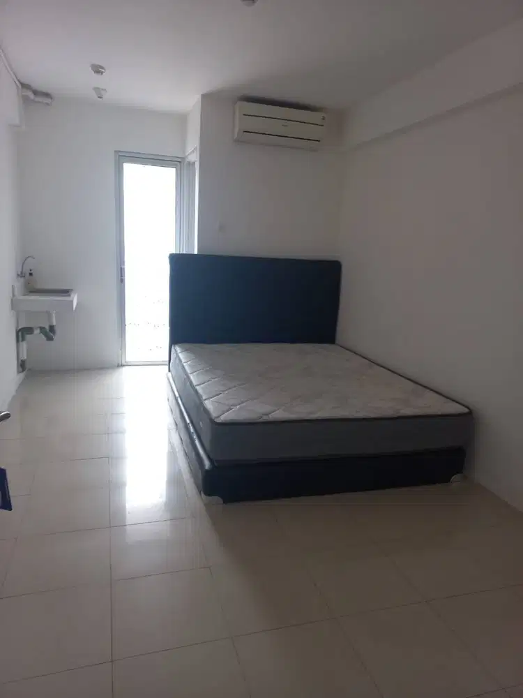 SEWA APARTEMEN BASSURA CITY