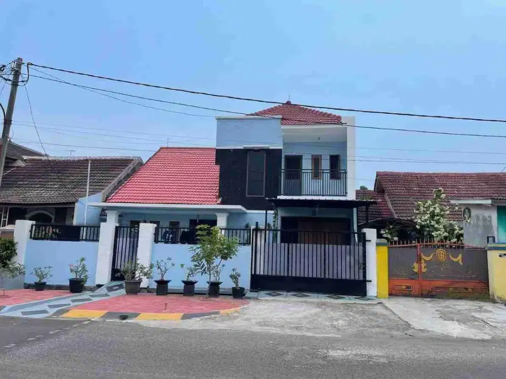 Rumah 2 Lantai Siap Huni, Semifurnished, Bebas Banjir, Lokasi Strategis di Dukuh Zamrud, Bekasi