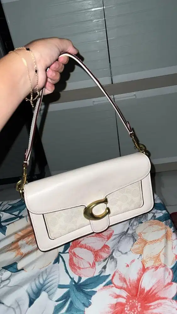 Preloved Coach Tabby Bag