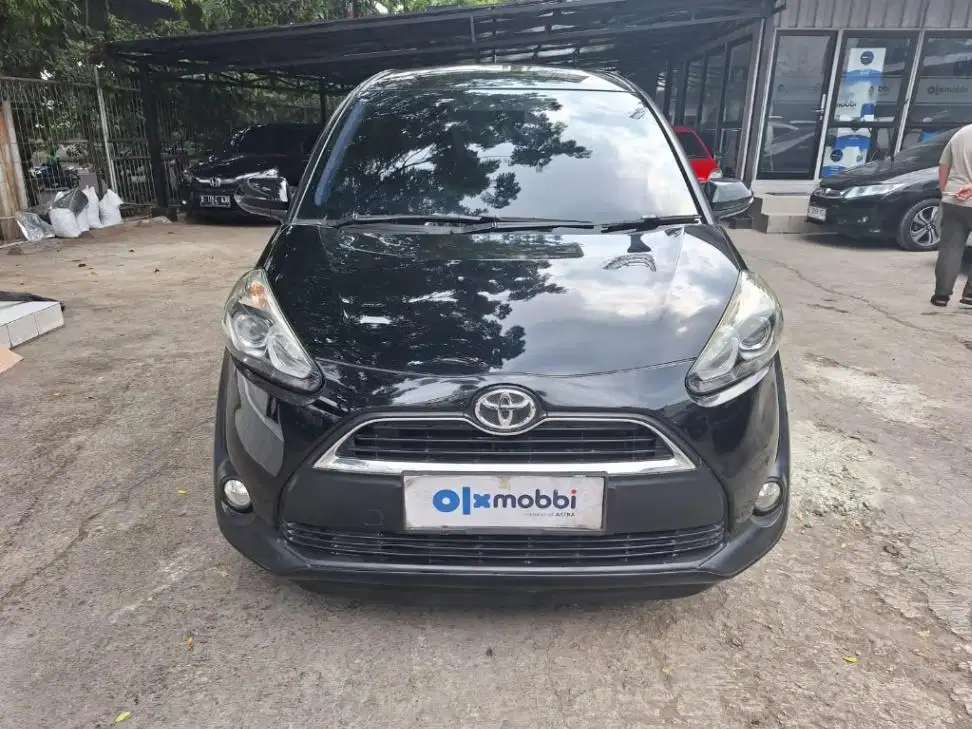 LOW DP Toyota Sienta 1.5 V Bensin-MT 2016 AEX