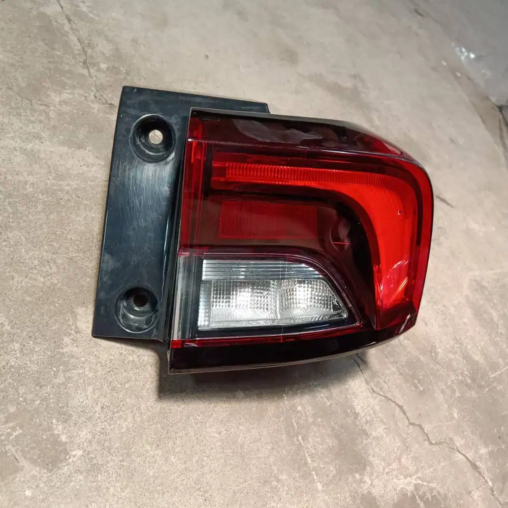 STOPLAMP KANAN TOYOTA VELOZ TIPE Q 2023, 81551BZ480