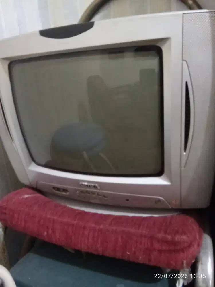 TV tabung Akira 14