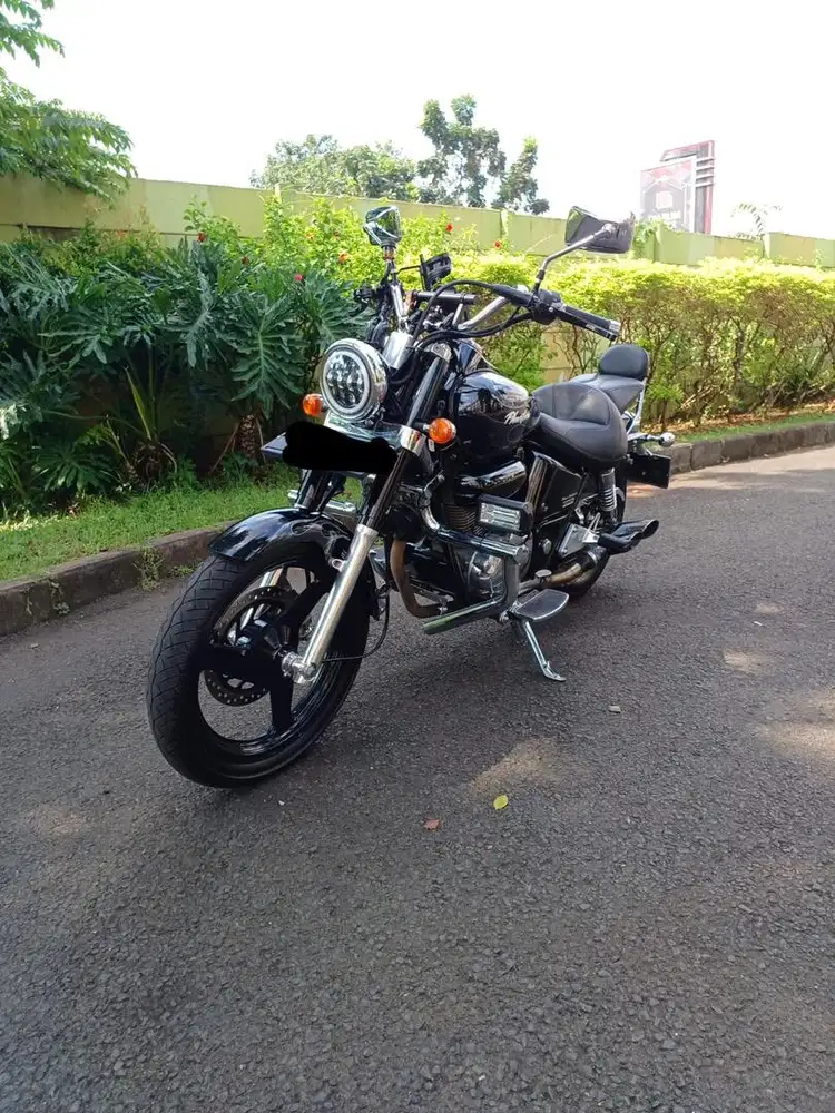 Honda Phantom TA200 Black Fire Edition