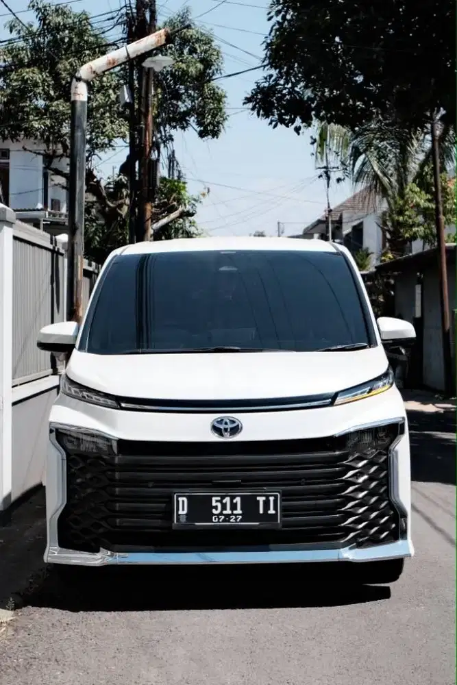 Toyota All New Voxy 2.0 TSS AT 2022