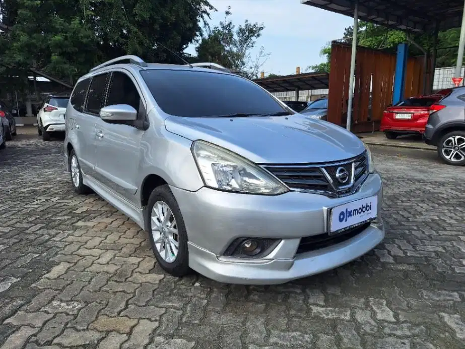 Nissan Grand livina AT 2013 BYJ