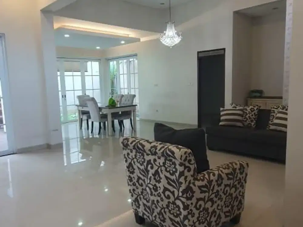 Rumah luas, nyaman, siap huni Puri Dago Mas Antapani (2 rumah disatukan)