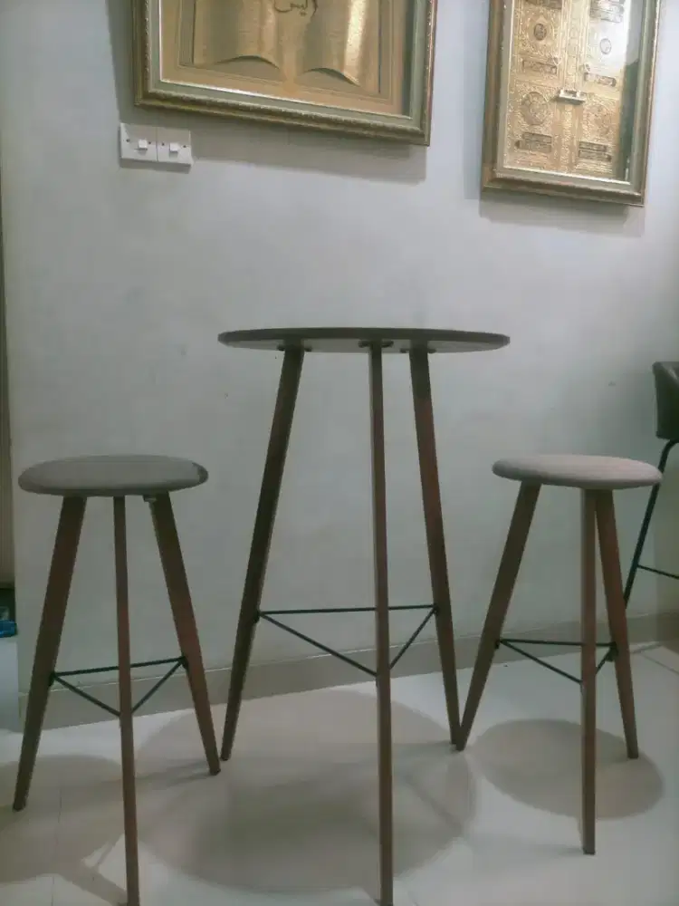Jual Set Coffee Table merk Informa (1 meja + 3 kursi)