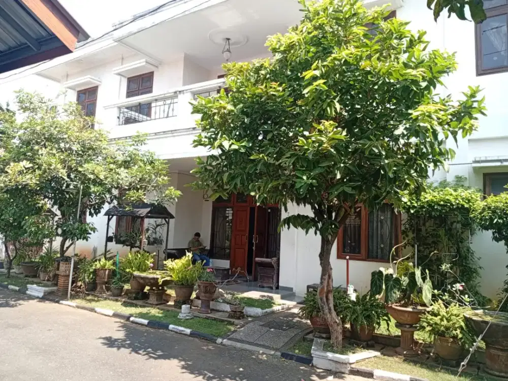 Rumah Elit di Perum Beringin Indah, Selangkah ke Jalan Raya Ngaliyan dan RS Permata Medika!