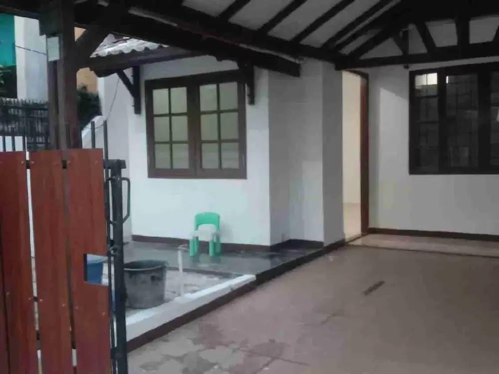Di sewakan rumah siap huni di cluster graha bintaro Gr