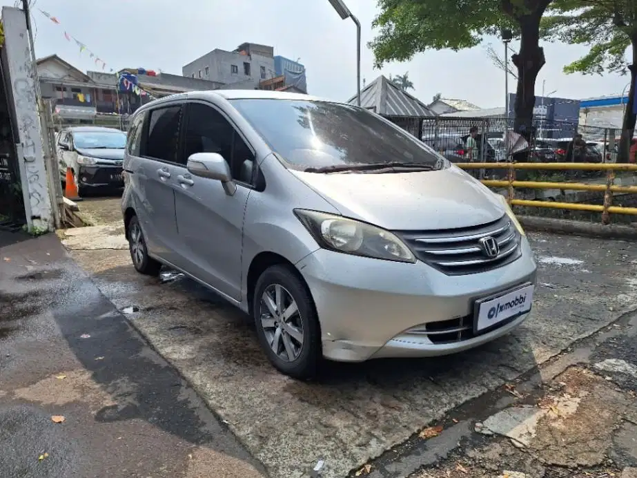 DP MURAH Honda Freed 1.5 E Bensin-AT 2009  CSMMB
