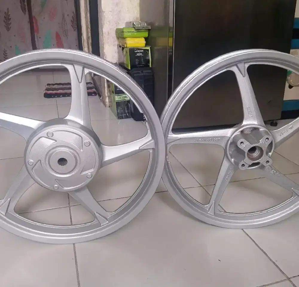 Yamaha nouvo z velg original