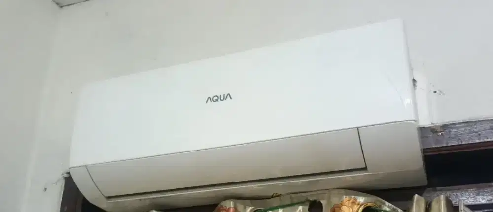 Jual AC Aqua keadaan masih dingin belom pernh di servis