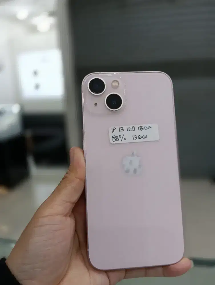 iPhone 13 128GB iBox