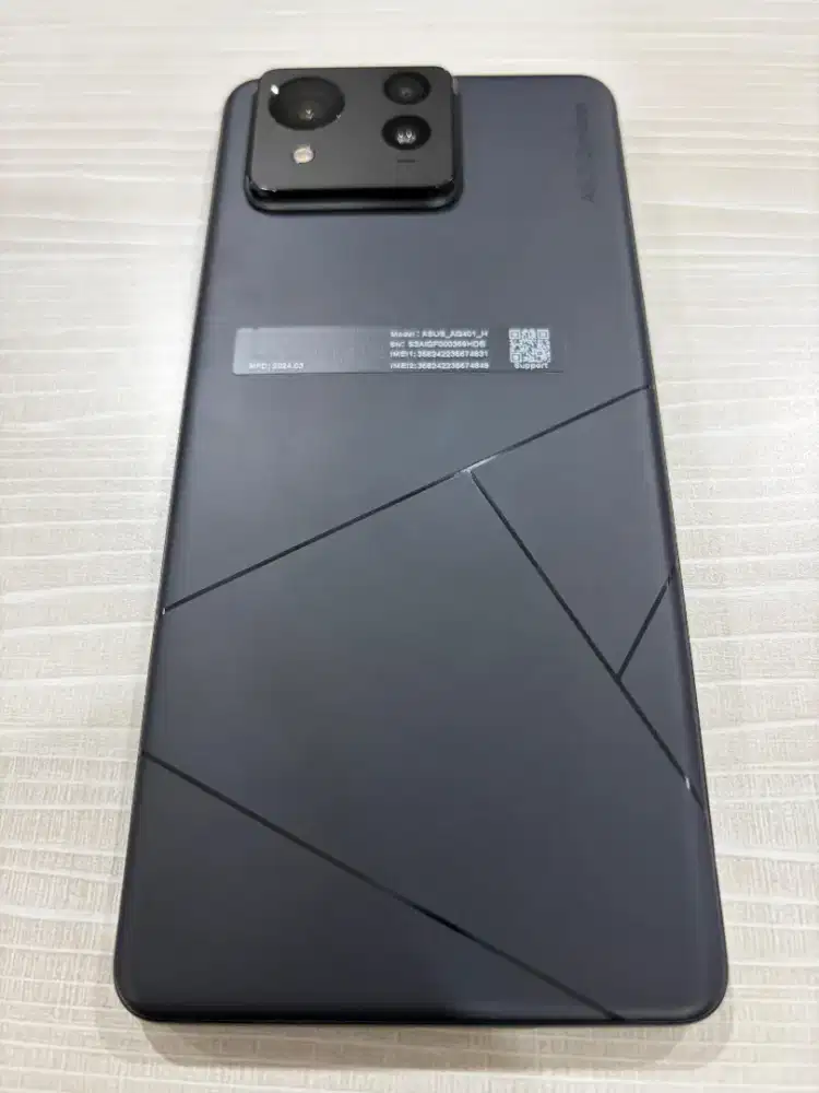 Asus Zenfone 11 Ultra 12/256