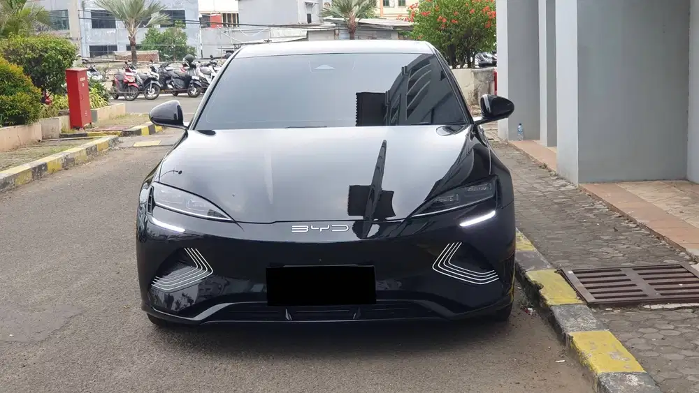 BYD Seal Performance 3.8s AWD Fullspec AT NIK 2024 Very Low KM
