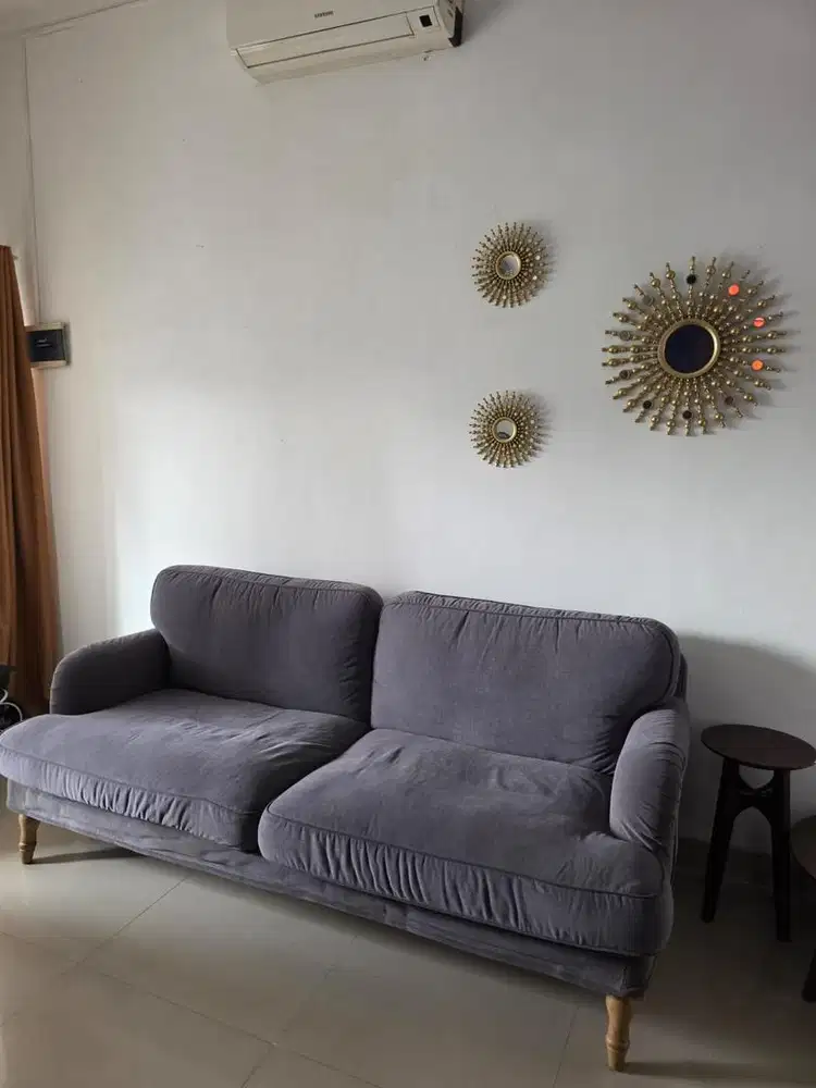 Sofa abu abu ikea