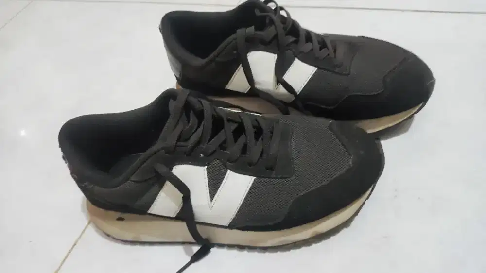 Sepatu Puma & NB