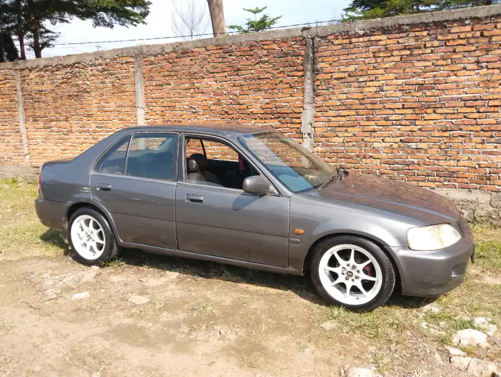 Honda city z 2000 matic bahan jual murah meriah