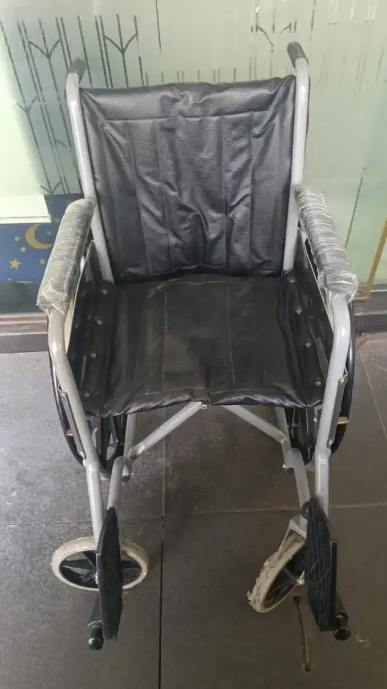 Kursi Roda merk Clarus