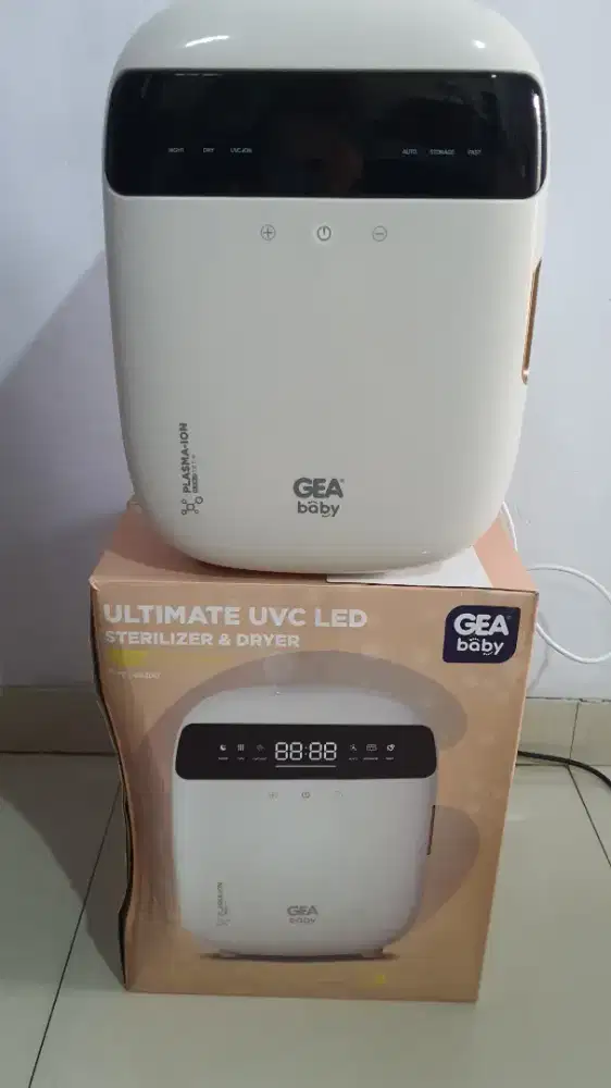 Gea baby ultimate ucv led sterilizer & dryer (preloved)