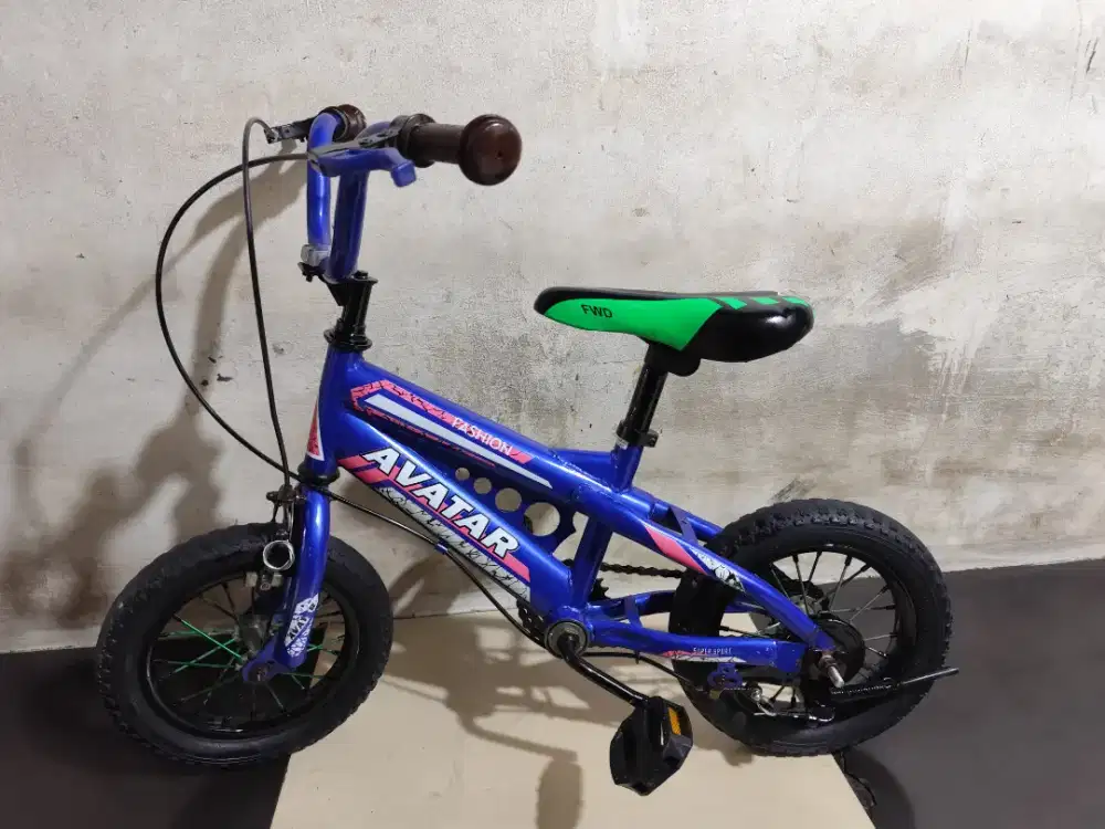 Sepeda bmx ukuran 12 siap pakai
