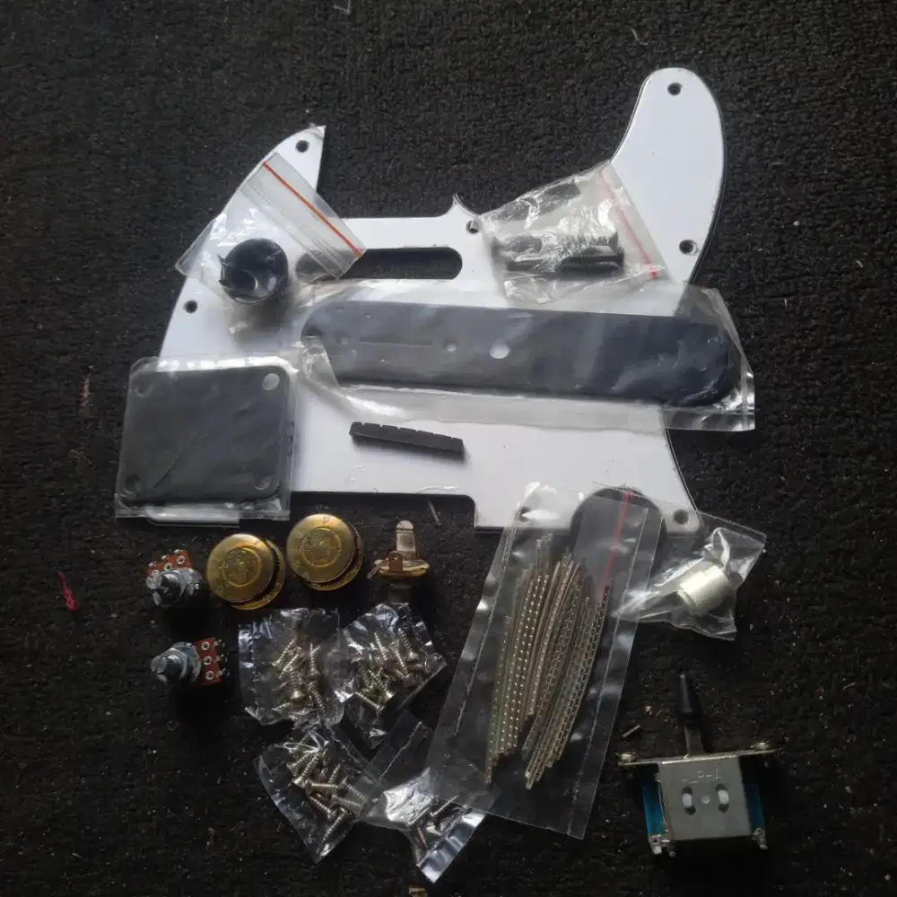 Set hardware untuk gitar Telecaster