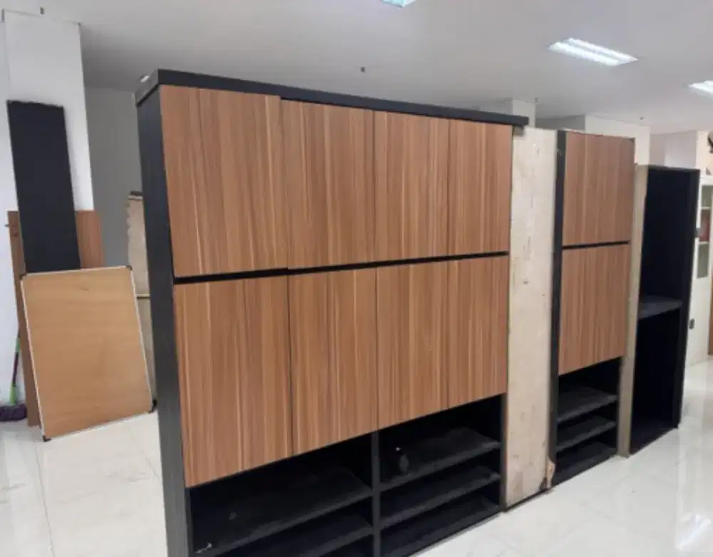 Lemari dinding 1 set