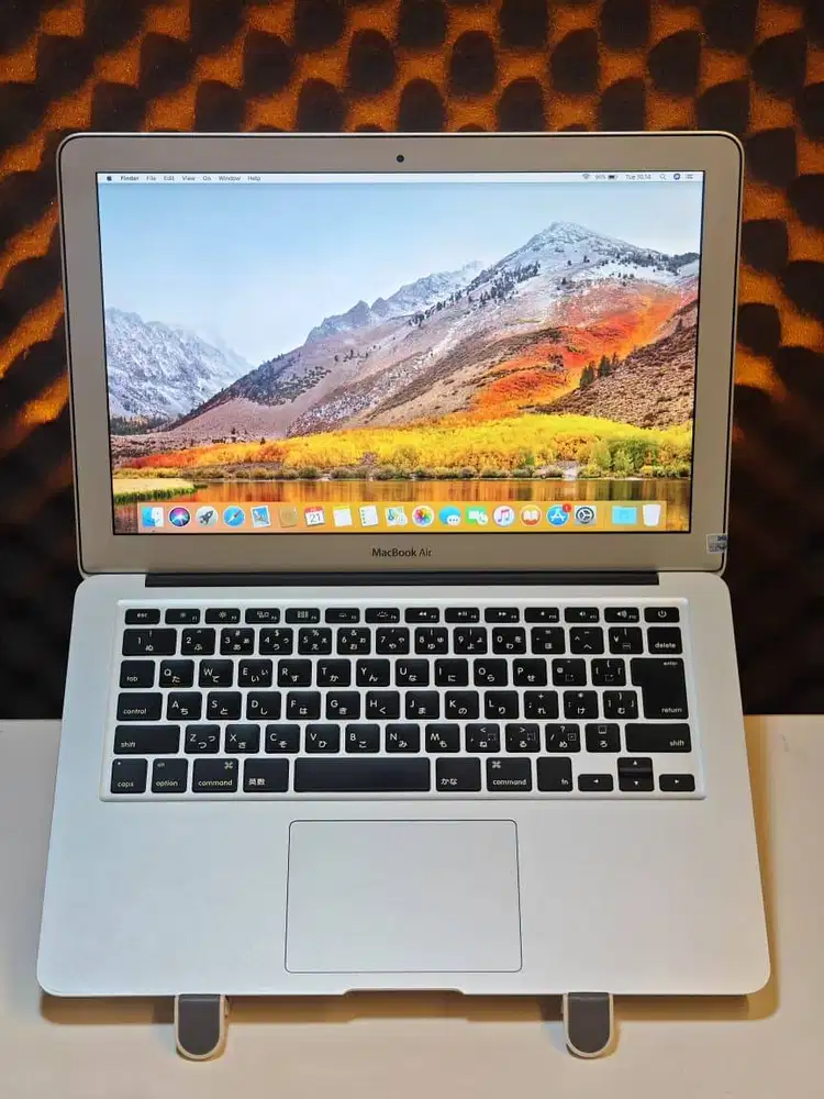 MacBook Air 2011 13 Inch Core i5 4GB 128GB Like New