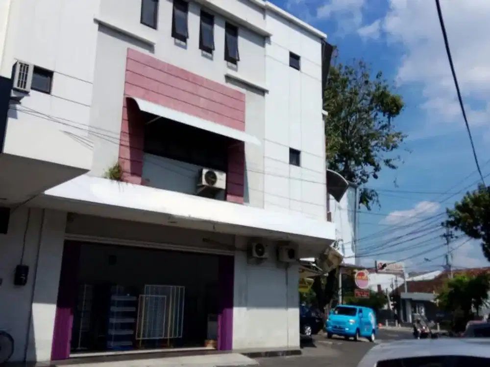 Ruko cocok usaha dan Strategis Imam Bonjol, Semarang Tengah-1677