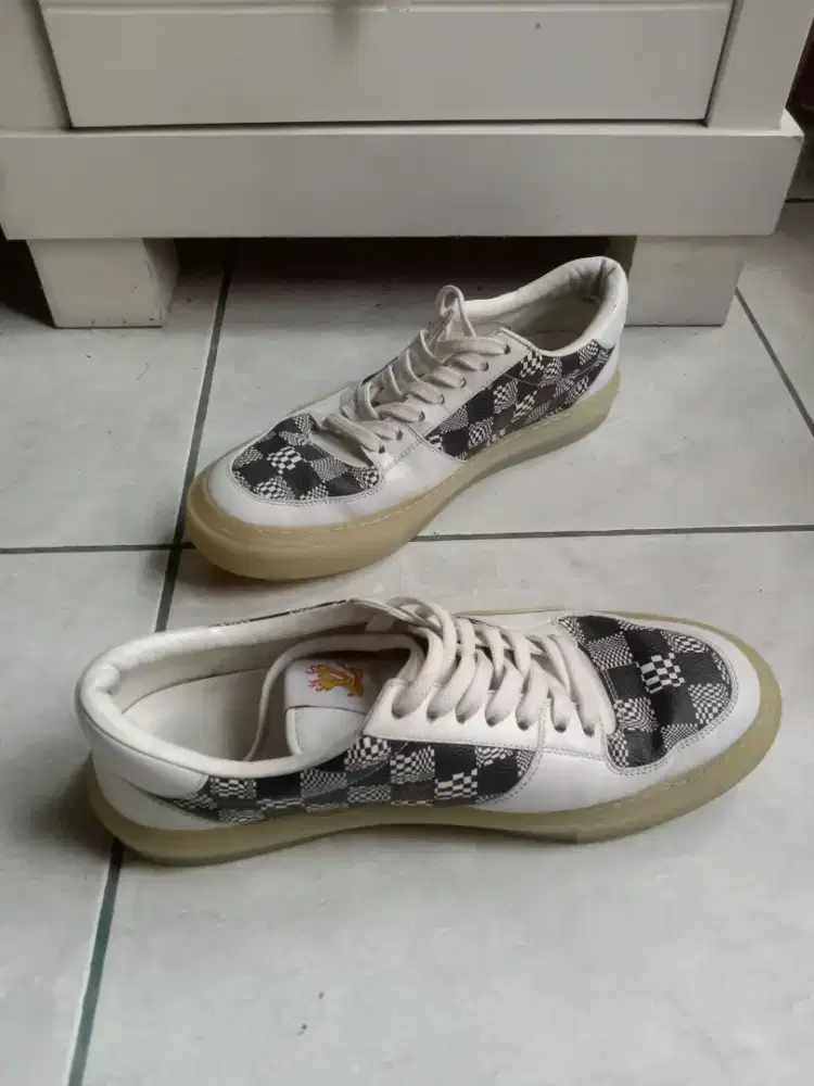 Lv louis vuitton damier trainer size 8,5/42