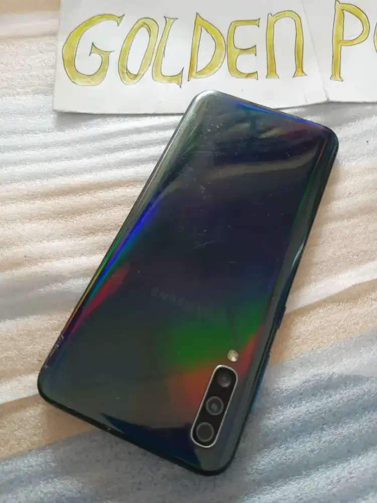 Samsung A50 Amoled ORI 64Gb/Ram4Gb.Perfect-Golden ponsel