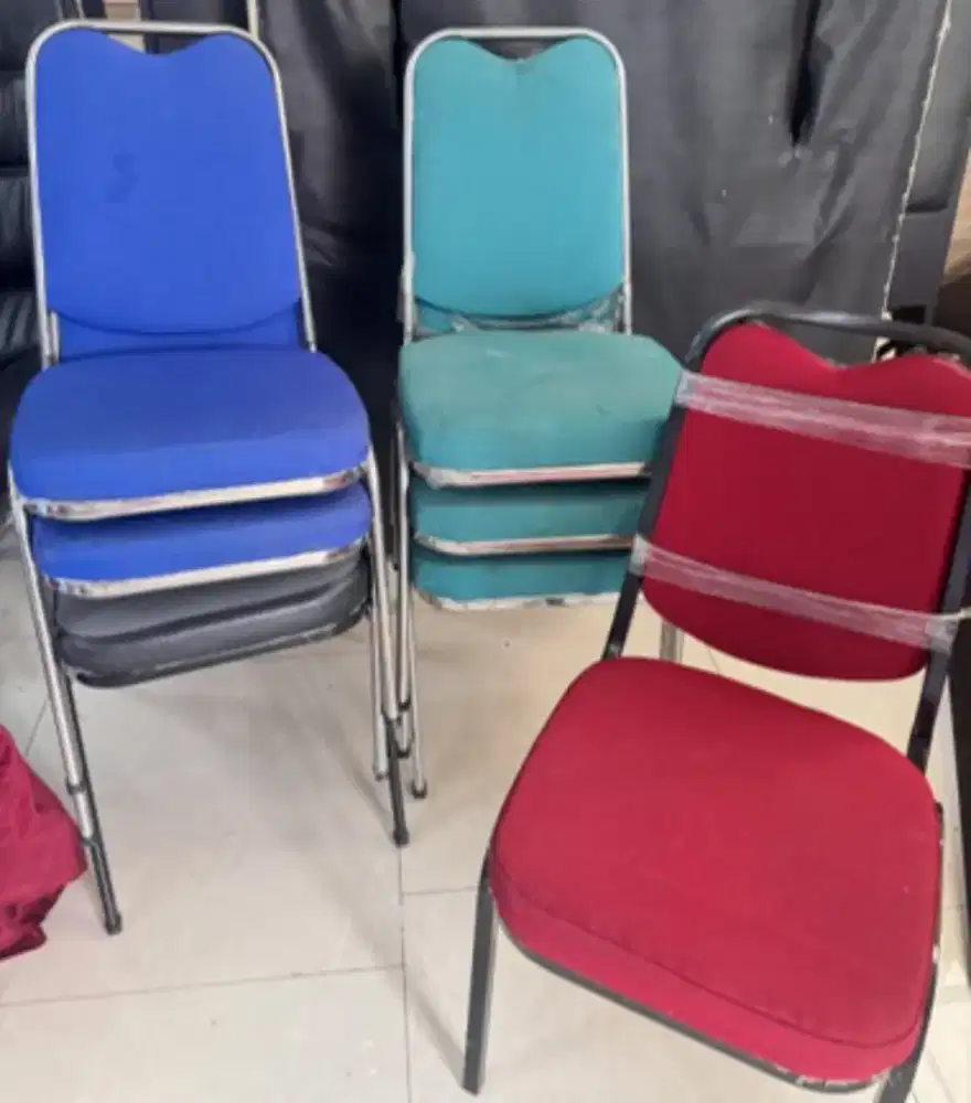 Jual kursi besi bekas