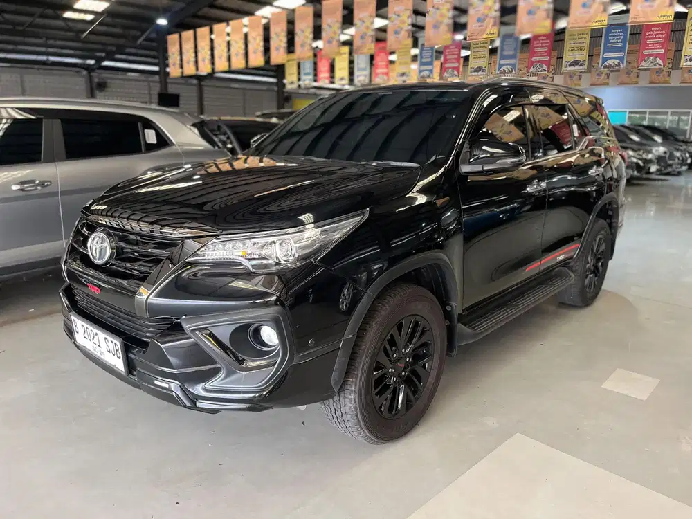 Toyota Fortuner VRZ 2.4 TRD kick sensor AT 2019