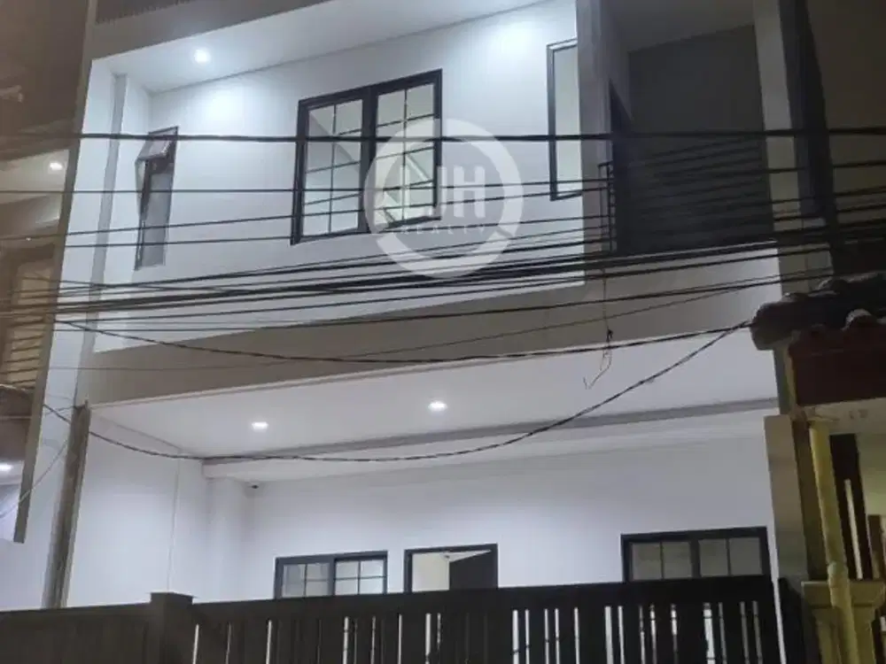 Rumah Dijual 3 Lantai di BCS Kelapa Gading Jakarta Utara