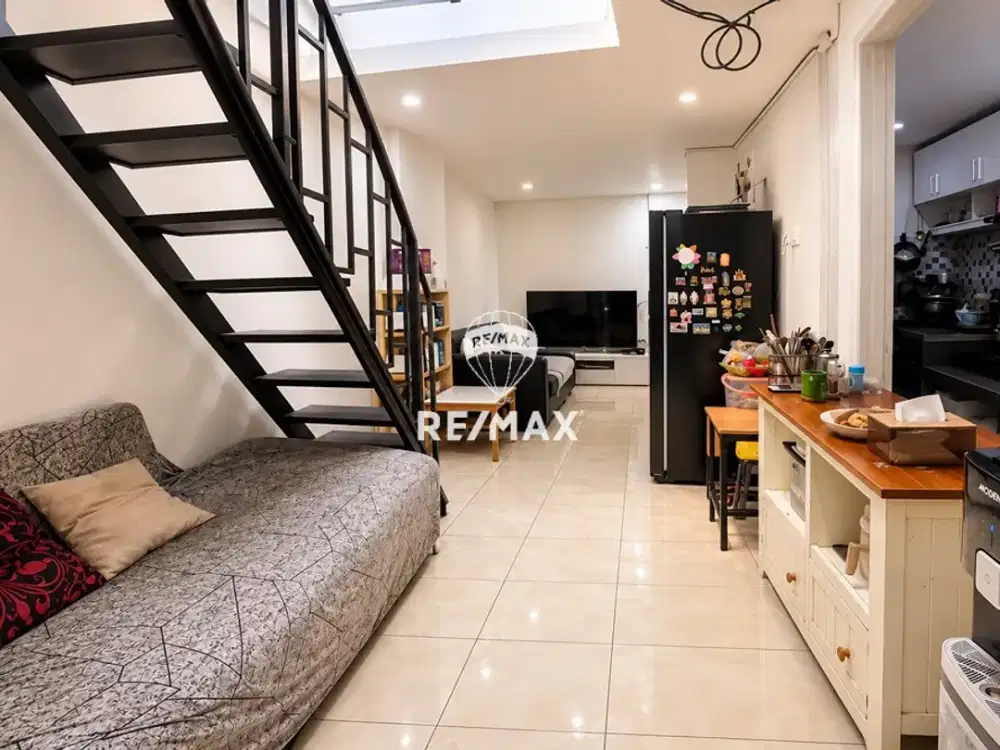 DIJUAL CEPAT! Rumah Strategis 2 Lantai di BSD Sektor 1-2 Ext