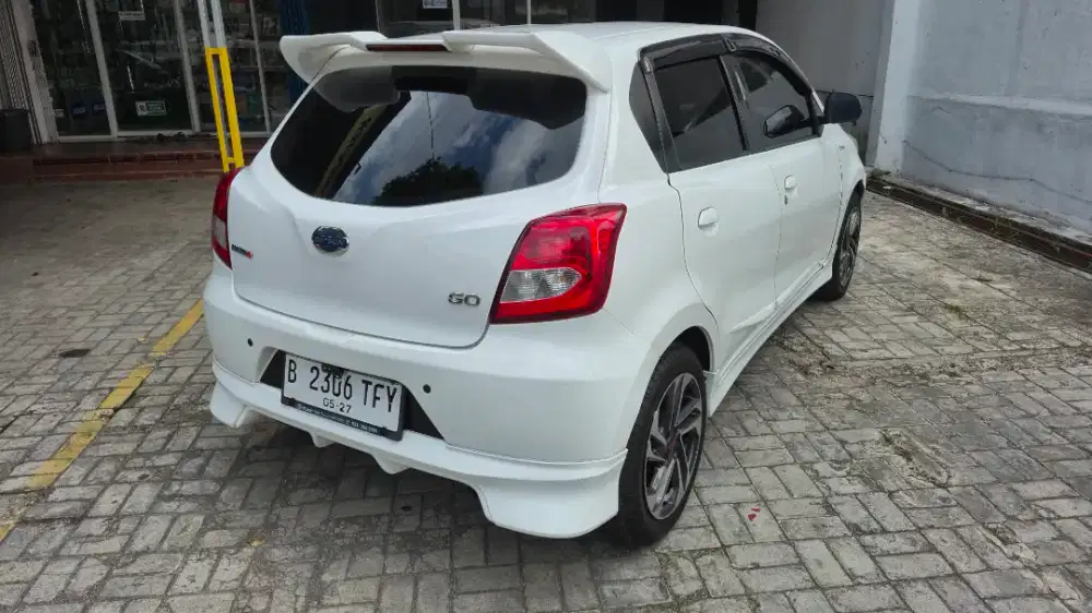 Datsun Go 2016. Full peredam