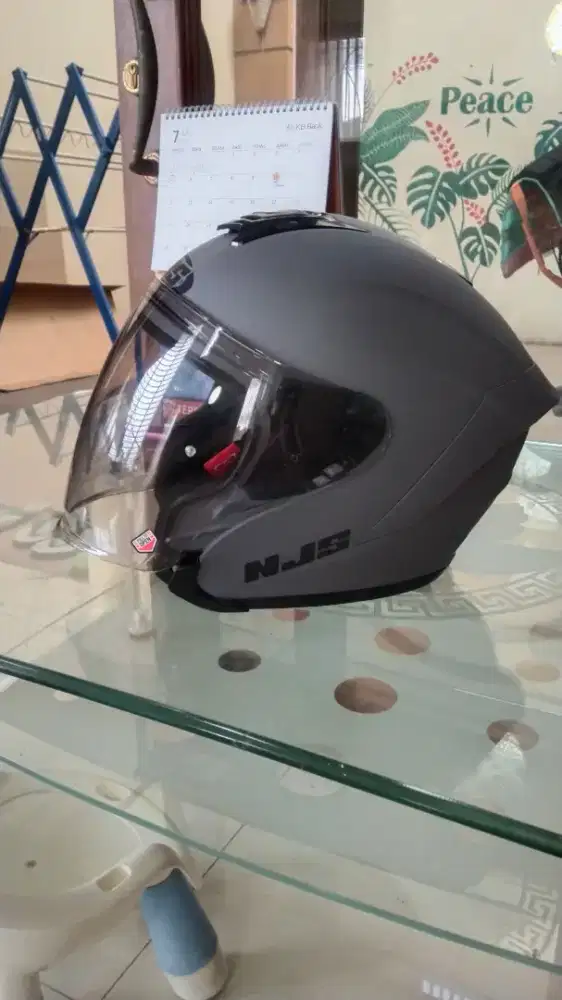 jual Helm NJS mulus baru dipakai 2X