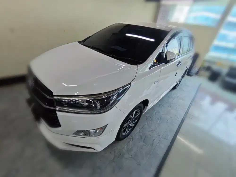 TGN PERTAMA TOYOTA KIJANG INNOVA 2.0 V AT BENSIN LOWDP 9JT BERGARANSI