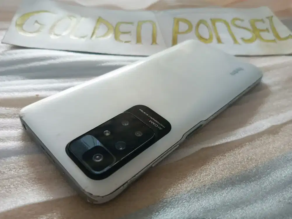 Xiaomi 10 Ram8(6+2Gb)/128Gb.Perfect-Golden Ponsel