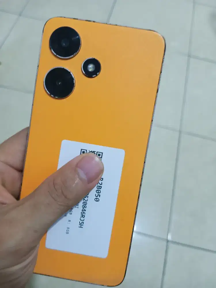 infinix Hot 30i Ram 13(8+5Gb)128Gb.Golden ponsel