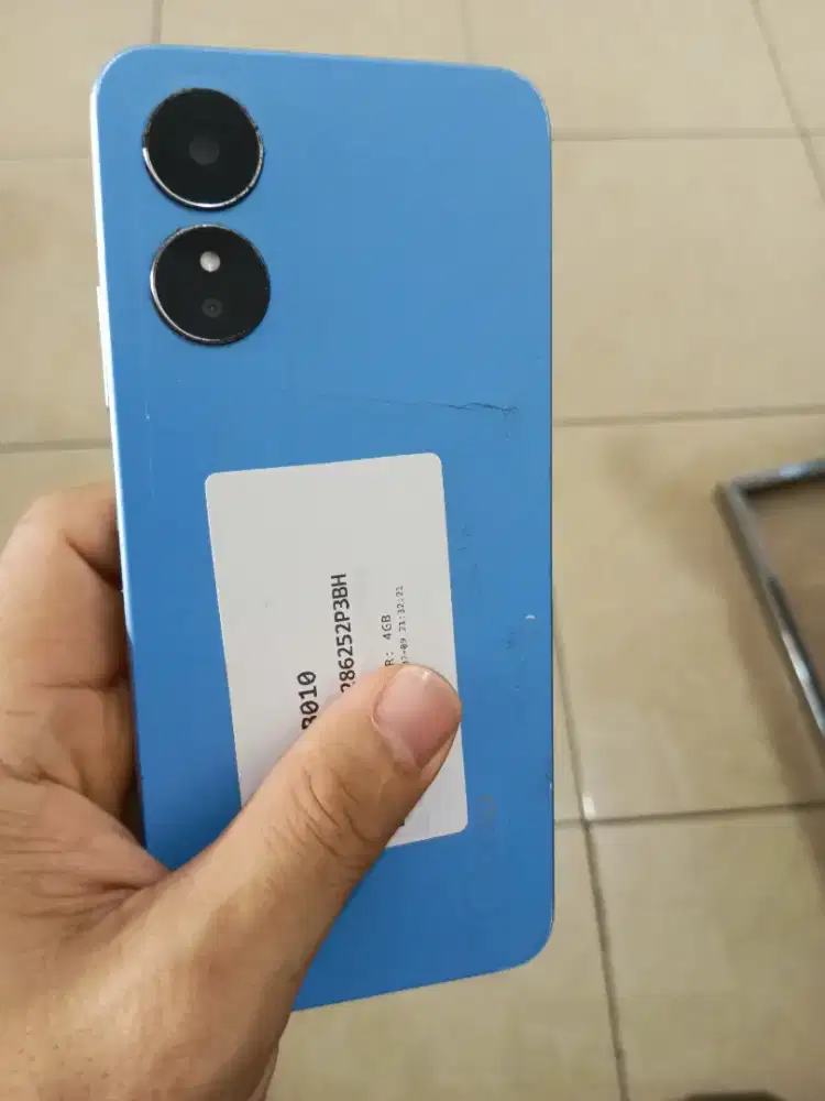 Oppo A17 Ram5(4+1Gb)/64Gb.Mulus-Golden ponsel