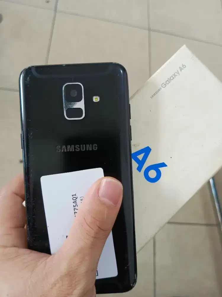 Samsung A6 32Gb/Ram3Gb.Lengkap-Golden ponsel